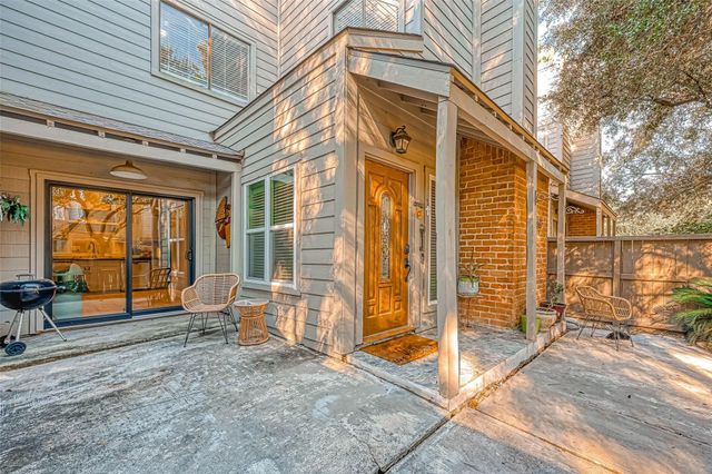 11733 Lakeside Place Drive, Houston, TX 77077