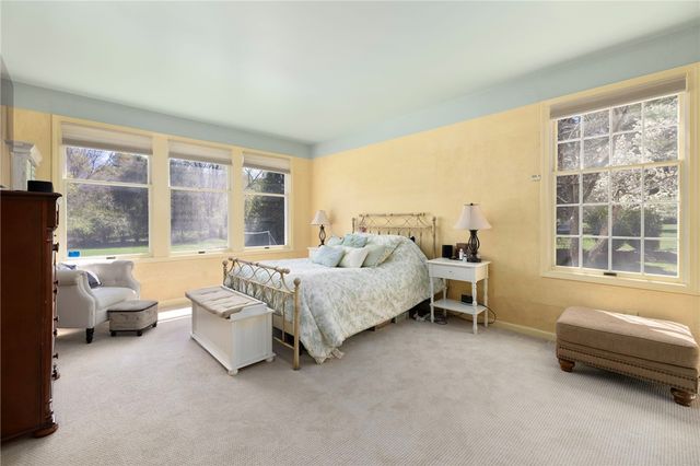 110 Osprey Drive, East Greenwich, RI 02818