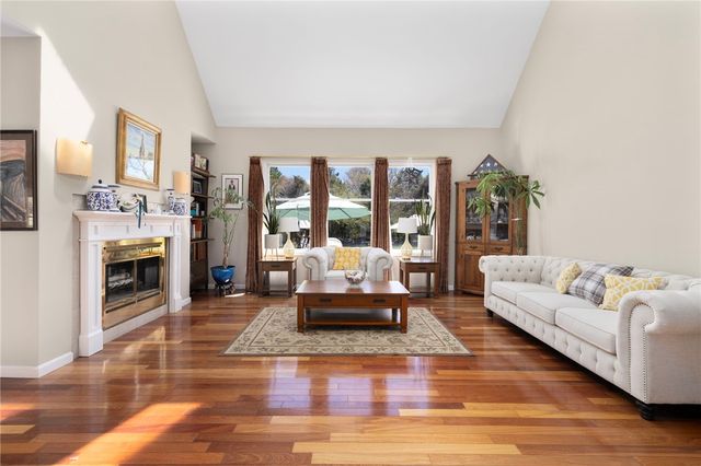 110 Osprey Drive, East Greenwich, RI 02818