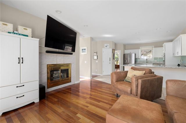 110 Osprey Drive, East Greenwich, RI 02818
