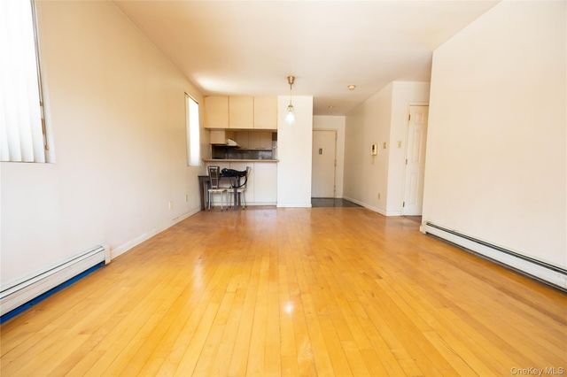 13987 35th Avenue 3C, Flushing, NY 11354