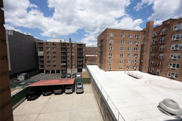 13987 35th Avenue 3C, Flushing, NY 11354