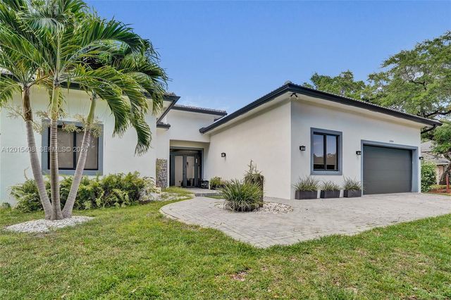 3909 SW 54th Ct, Dania Beach, FL 33312