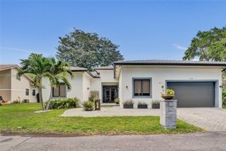 3909 SW 54th Ct, Dania Beach, FL 33312