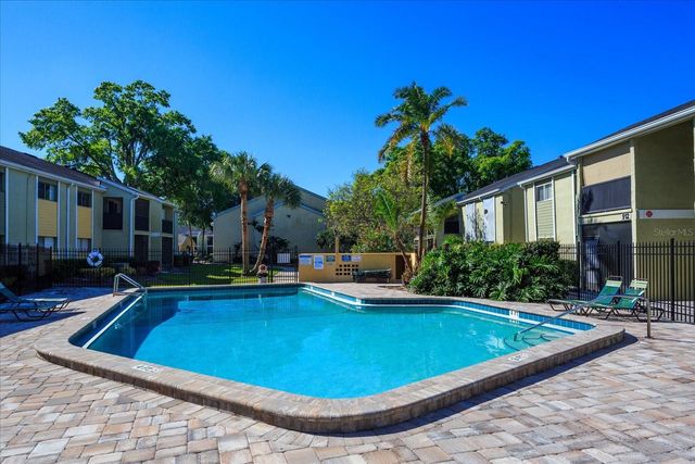 908 LAKE DESTINY ROAD E, Altamonte Springs, FL 32714