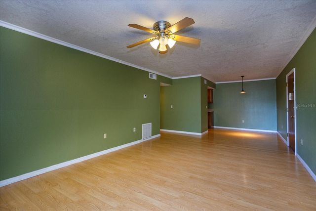 908 LAKE DESTINY ROAD E, Altamonte Springs, FL 32714