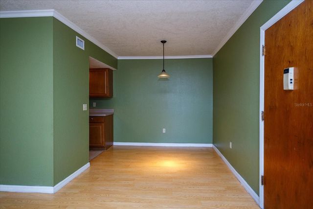 908 LAKE DESTINY ROAD E, Altamonte Springs, FL 32714