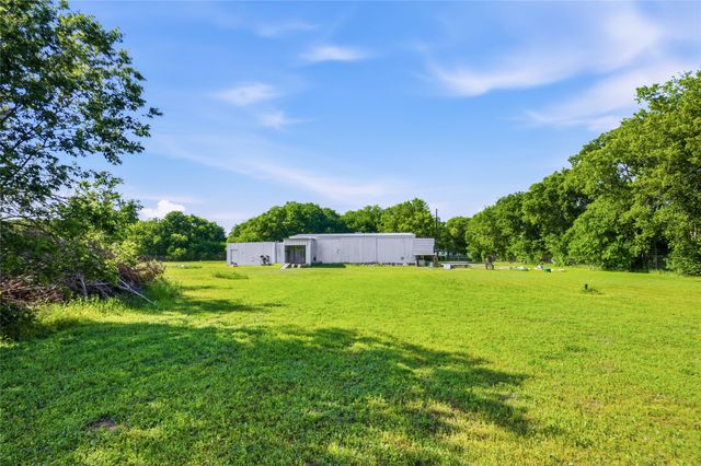 3360 Fm 308, Milford, TX 76670