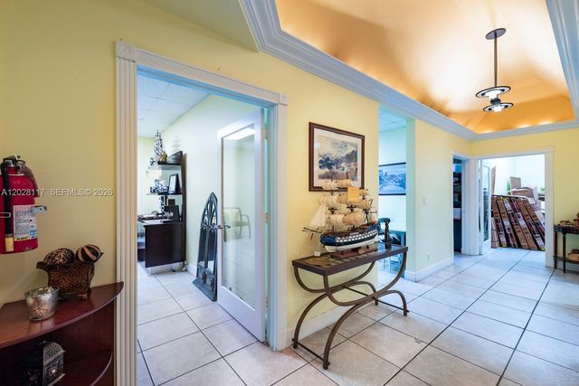 10200 NW 25th St A105, Doral, FL 33172