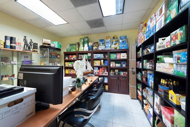 10200 NW 25th St A105, Doral, FL 33172