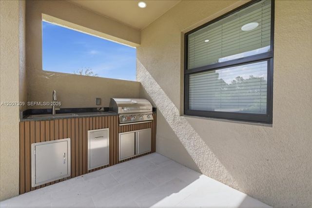 810 Sentinela Boulevard, Lehigh Acres, FL 33974