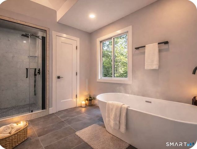 21 Walker Lane, Weston, CT 06883