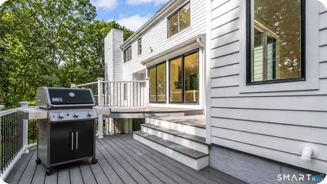 21 Walker Lane, Weston, CT 06883