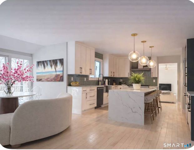 21 Walker Lane, Weston, CT 06883