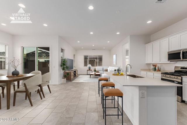 9646 W FLOWER Street, Phoenix, AZ 85037