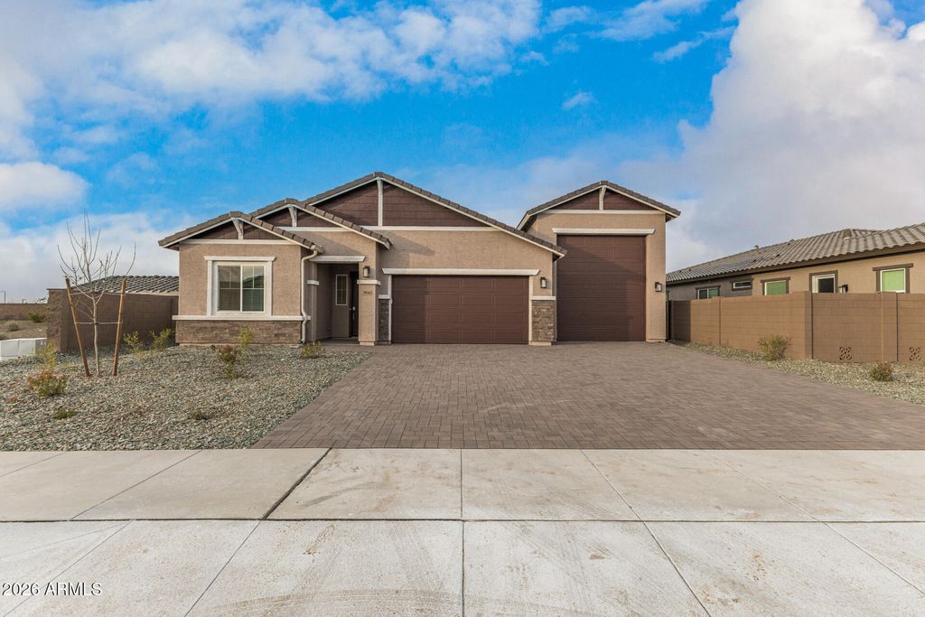 9646 W FLOWER Street, Phoenix, AZ 85037