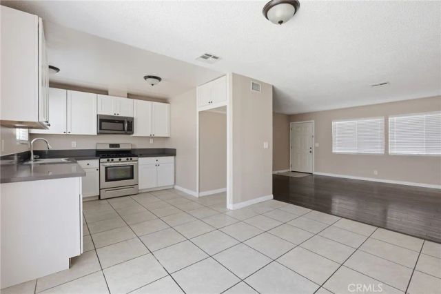 28047 Ermine, Canyon Country, CA 91351