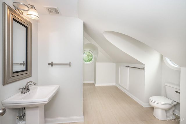 2656 Bellevue Avenue, Cincinnati, OH 45219