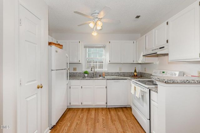 6213 River Bluff Court, Raleigh, NC 27604