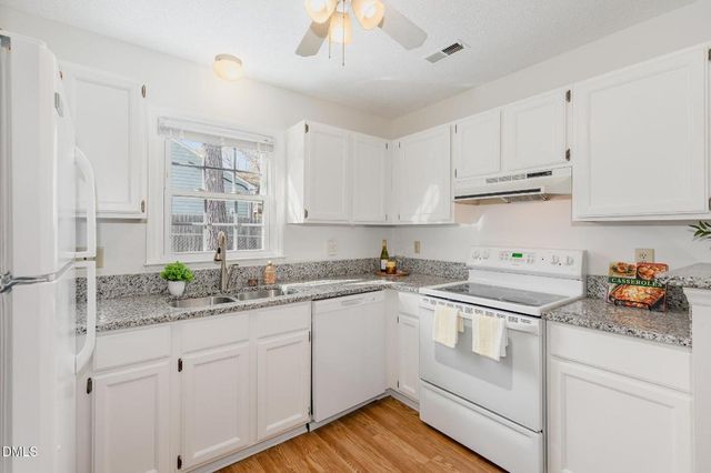 6213 River Bluff Court, Raleigh, NC 27604