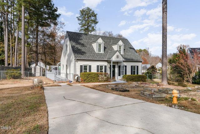 6213 River Bluff Court, Raleigh, NC 27604