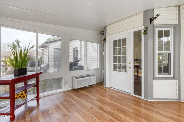 6213 River Bluff Court, Raleigh, NC 27604