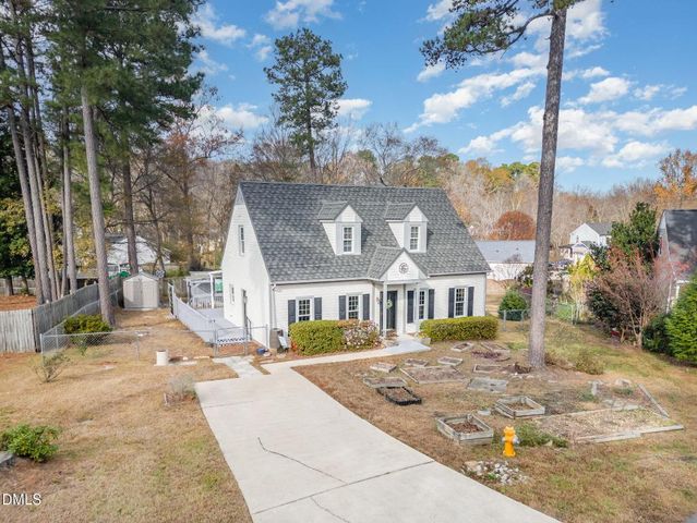 6213 River Bluff Court, Raleigh, NC 27604