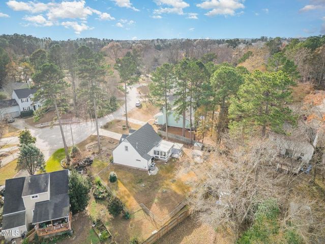 6213 River Bluff Court, Raleigh, NC 27604