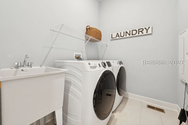 1746 Blue Moon Dr, Hardeeville, SC 29927