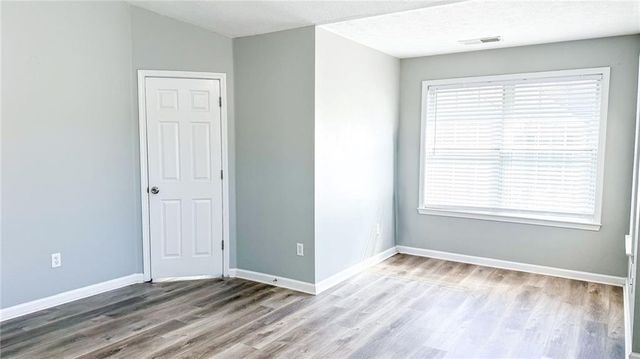 1195 Winthrope Chase Drive, Alpharetta, GA 30009