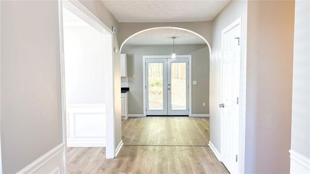 1195 Winthrope Chase Drive, Alpharetta, GA 30009