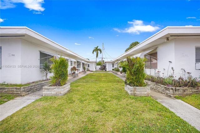 710 82nd St 4, Miami Beach, FL 33141