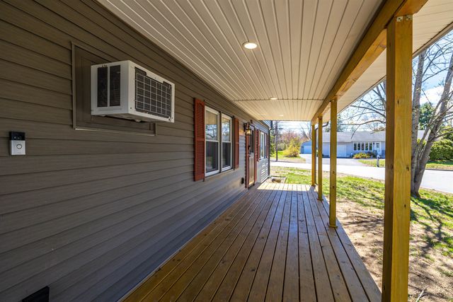 44 Sherwood Meadows, Pembroke, NH 03275