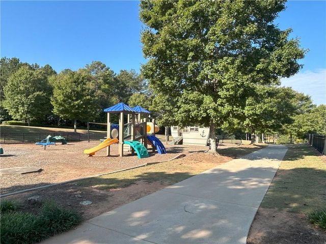 592 Hanover Drive, Villa Rica, GA 30180