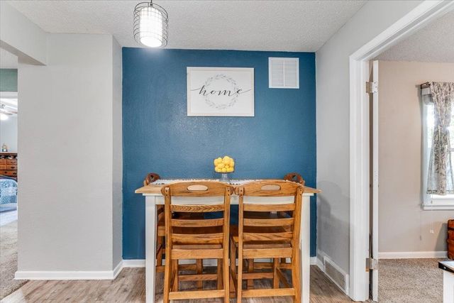 503 Eastview Dr, Mulvane, KS 67110