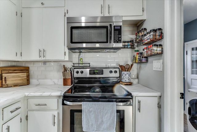 503 Eastview Dr, Mulvane, KS 67110
