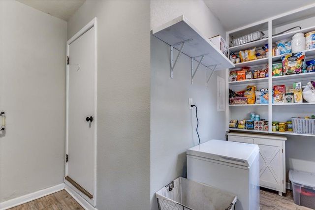 503 Eastview Dr, Mulvane, KS 67110