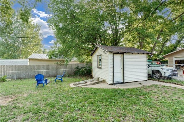503 Eastview Dr, Mulvane, KS 67110
