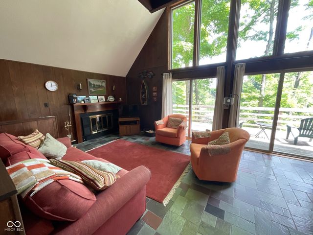 9558 E Keep Lane, Rockville, IN 47872