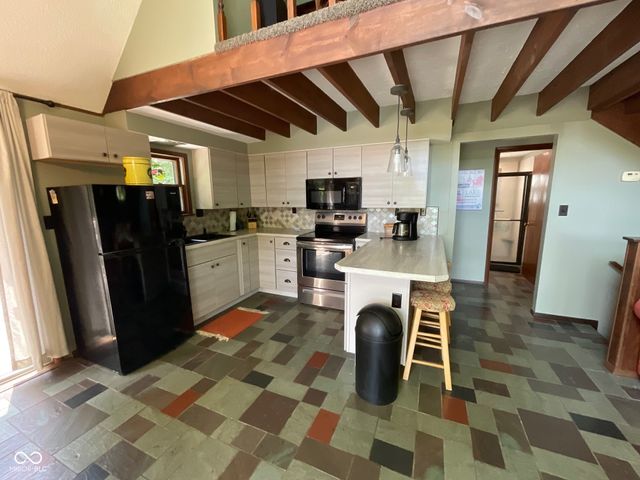 9558 E Keep Lane, Rockville, IN 47872