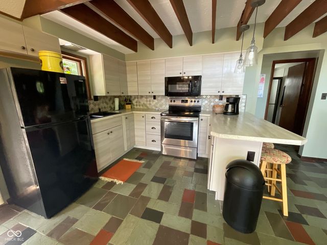 9558 E Keep Lane, Rockville, IN 47872