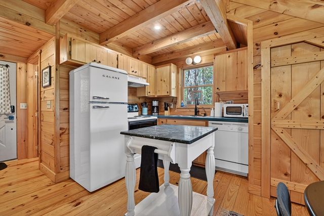 305 Kimbolton Drive, Morganton, GA 30560