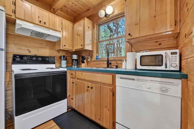 305 Kimbolton Drive, Morganton, GA 30560
