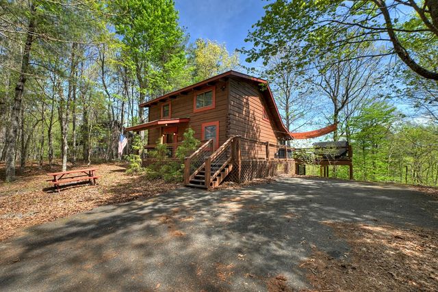 305 Kimbolton Drive, Morganton, GA 30560