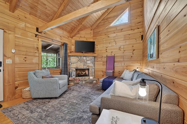 305 Kimbolton Drive, Morganton, GA 30560