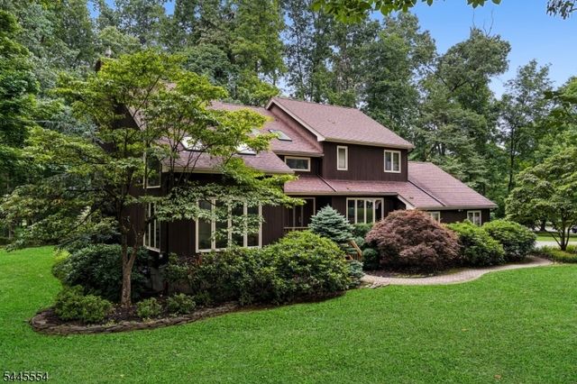 15 Sweetwood Dr, Randolph Twp., NJ 07869