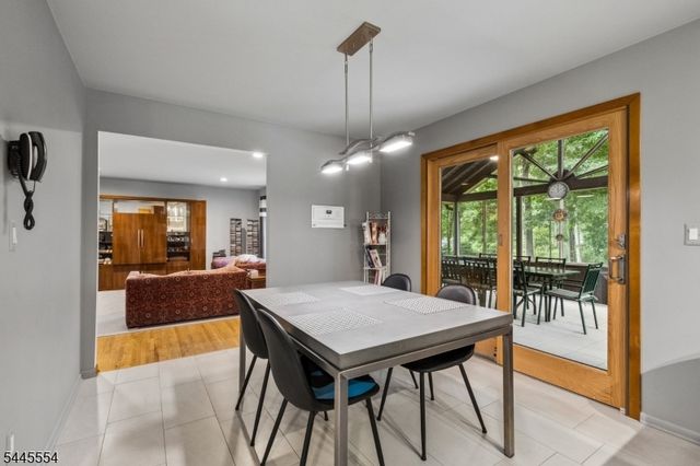 15 Sweetwood Dr, Randolph Twp., NJ 07869