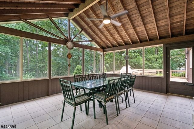 15 Sweetwood Dr, Randolph Twp., NJ 07869
