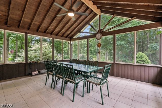 15 Sweetwood Dr, Randolph Twp., NJ 07869