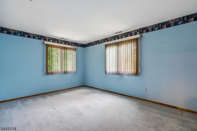 15 Sweetwood Dr, Randolph Twp., NJ 07869